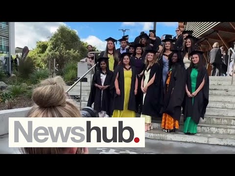 New nurses graduate from first dedicated NZ nursing school to open in 20 years | Newshub