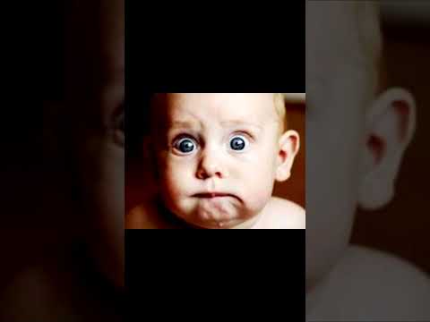 MENINA SE BATIZA e levanta se EXIBINDO