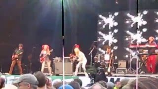 Tom Tom Club - The Man With The 4 Way Hips &amp; L&#39;Elephant live at Glastonbury Festival 2013