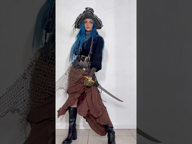 Vídeo relacionado con SCARLET DARKNESS Disfraz de Pirata gótico Steampunk Cosplay Halloween Carnaval Festivo Disfraz Gitano Rojo Oscuro XL