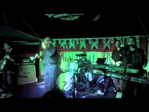 13/04/13 KEN BOOTHE with ANDY MITTOO & THE GROOVE MAKERS - I Don't Want To See You Cry Baby @ Roma