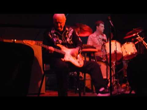 Dick Dale Performs Amazing Grace