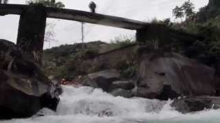 preview picture of video '20141214(新北市萬里)瑪鋉溪激流獨木舟( Ma-su creek ,Taiwan White-water kayaking)'