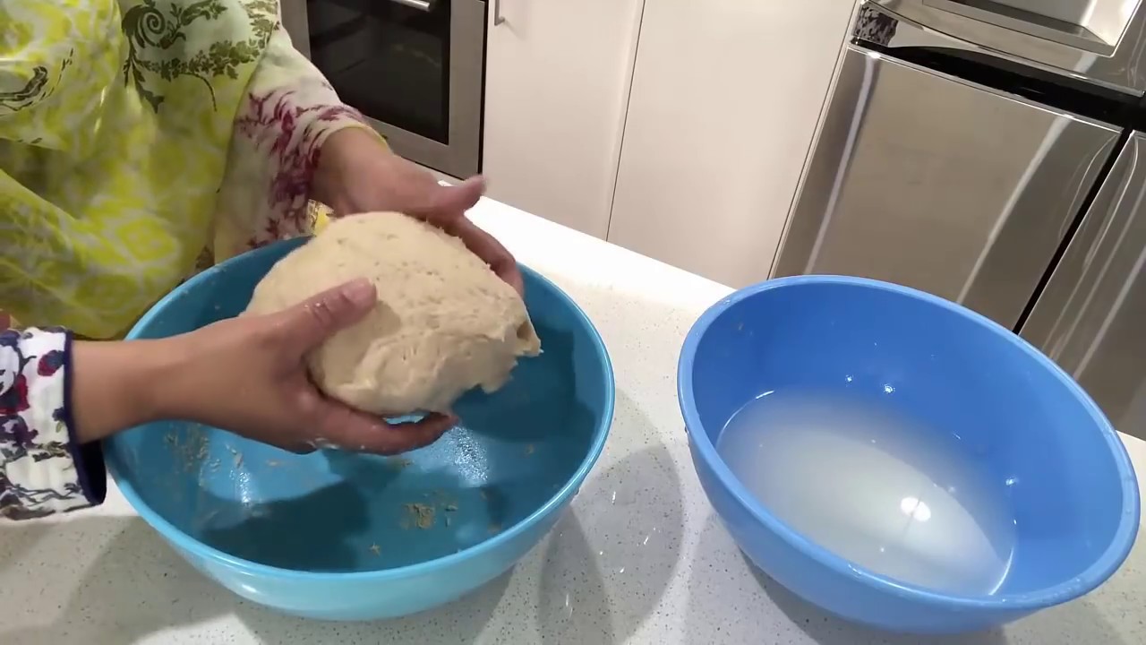 Pakistani Mom Breakfast Idea | How to make paratha | School lunch box