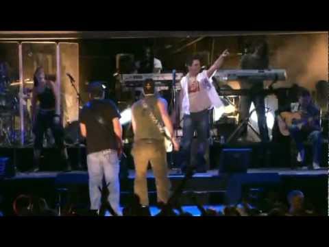 MI SOLEDAD Y YO- ALEJANDRO SANZ  EN VIVO ESPECTACULAR.mpg
