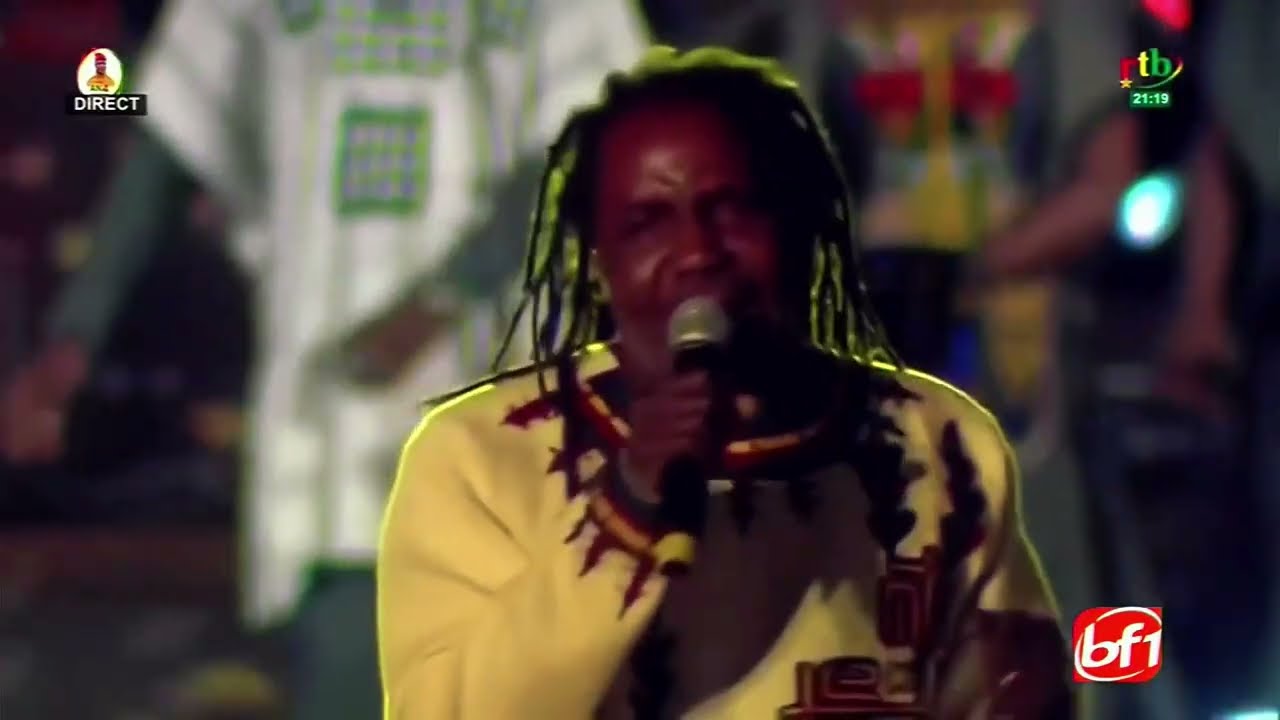 L’un des pionniers du reggae, Roger Wango, en prestation à la Place de la Révolution.