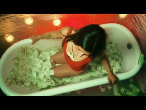 Lady Yeska - Bien Grifa (Video Oficial) #HASTAQUEAMANEZCA