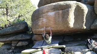 Video thumbnail of Sancho's Move, 6c. La Pedriza