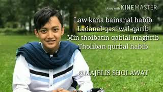 Download lagu Gus azmi lirik 'law kana bainanal habib' mp3 Download lagu Gus azmi lirik 'law kana bainanal habib' mp3