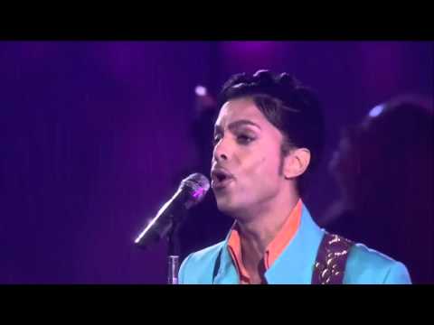 Prince - Purple Rain live at Super Bowl XLI HD