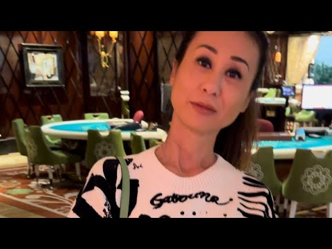 $300/Spin - She didn’t want the first offer! 😱😳🙄 #jackpot #lasvegas #casino #slotmachine #gambler