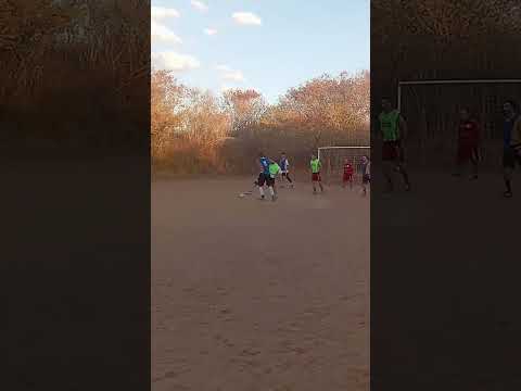 gol do artilheiro Moisés no sussuarana