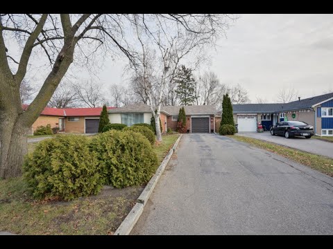 35 Burgby Avenue Brampton