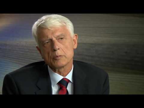 Das neue Album von Angela Merkel - YOU FM Synchro mit Coldmirror