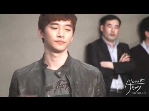 FANCAM 101220 JUNHO Samsung Medical Hospital Christmas Present  onlyu