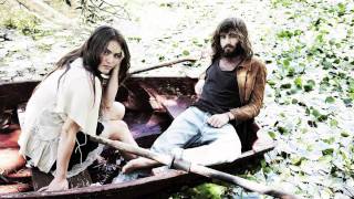 Angus & Julia Stone - The Wedding Song (Great quality)