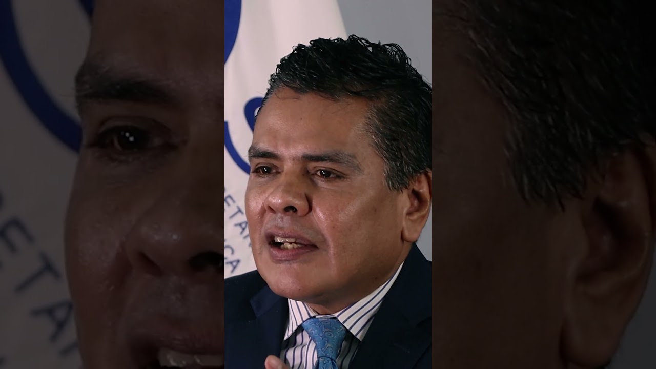 Secretario General de la SIECA, Alden Rivera Montes hace una visita oficial a Honduras.
