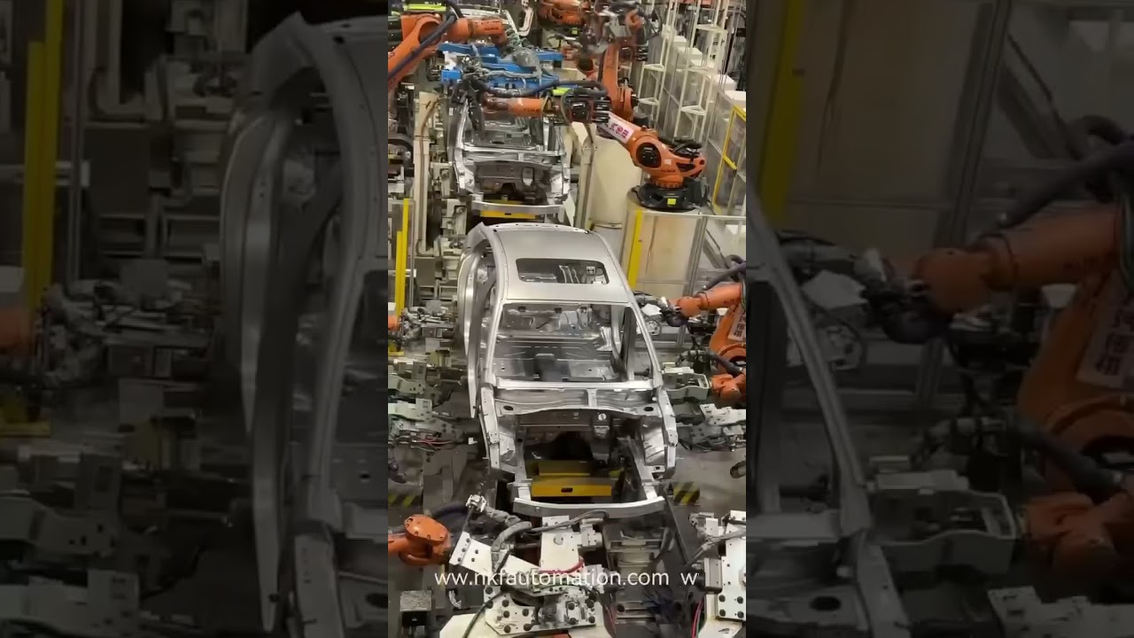 Case demonstration of #Kuka #robot automated in BIW. #automobile #machine #robot #kuka #robotics