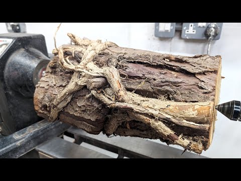 Woodturning - A Vase with a Twist