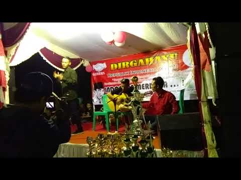 Gugur bunga dengan irama puisi cover