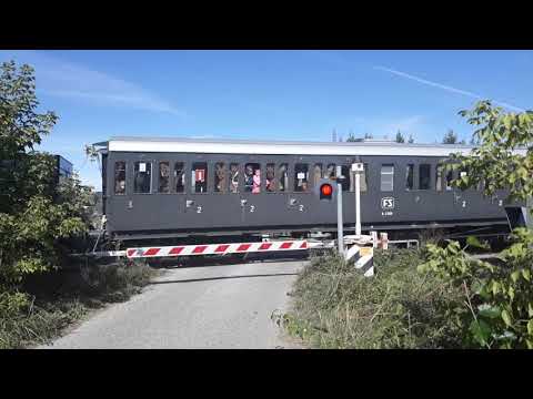 Passaggio a livello Canelli (AT) - Level crossing