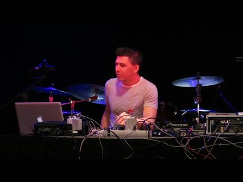 Sesión completa de Ioan Gamboa en la fiesta Radio 3 Extra