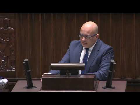 Paweł Bańkowski pyta, czy ustawa pozbawia samorządy organizacji transportu