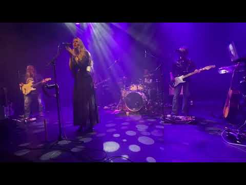 Mostly Autumn - This Endless War