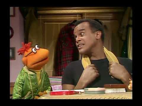The Muppet Show - 314: Harry Belafonte - Cold Open (1979)