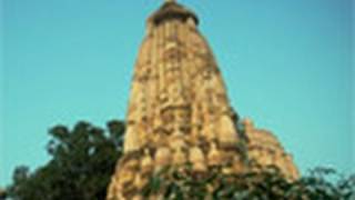 preview picture of video 'Parsvanath Temple  Khajuraho  Madhya Pradesh'