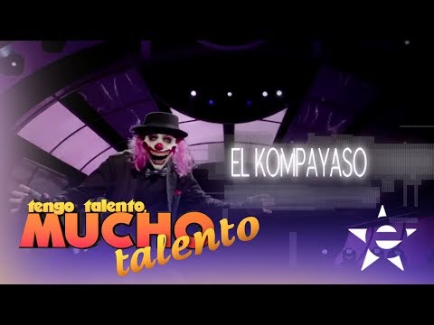 EL KOMPA YASO CANTA SU CORRIDO EN VIVO - Tengo Talento Mucho Talento