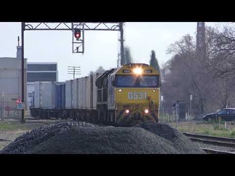 Freight and Passenger Trains at Ballarat Doveton St Railway Crossing.