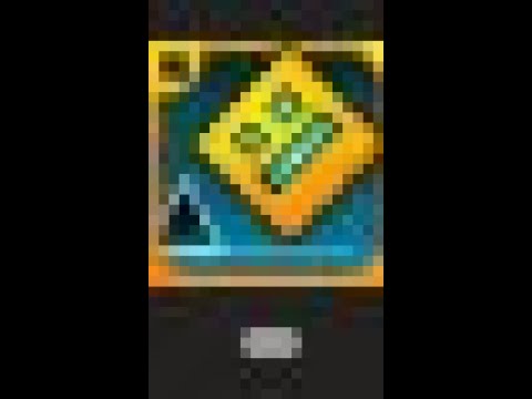 Playing GEOMETRY DASH (Taking requests)