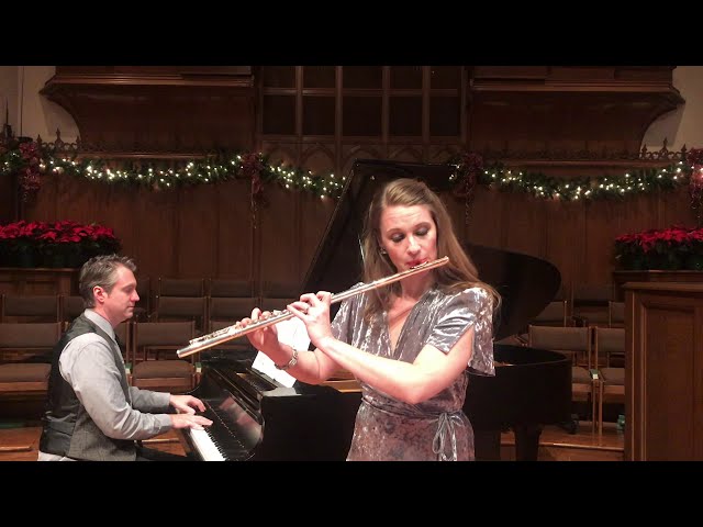 Vídeo relacionado con Solo Plus: Christmas - Flute: With Piano Accompaniment [With CD]: An Outstanding Collection of Classic Christmas Tunes Expertly Arranged for the ... in Printed and Digitally Recorded Formats