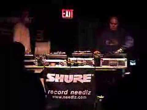 Excess and Mike Boo - Live freestyle at Nuyorican Cafe