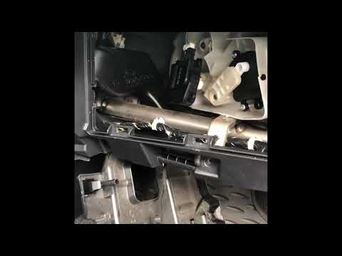2010 Mazda 3 Dash clicking Noise