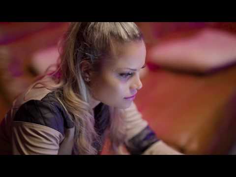 Video thumbnail for Te Necesito (Unplugged Version)