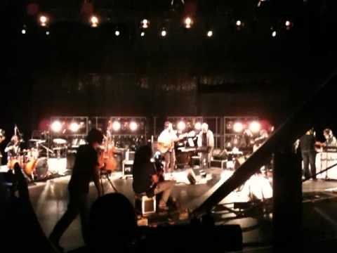 Monoloque & Yuna - Kekanda Adinda at Acoustic Nights