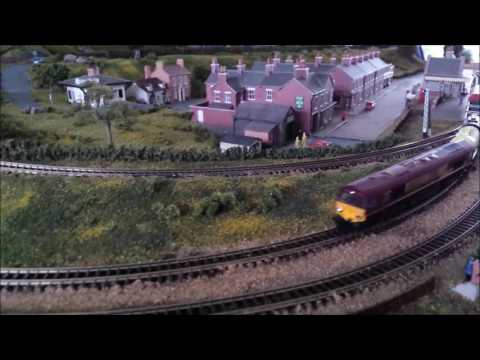 Dapol ND-109 Class 66 diesel 66222 in EWS livery D02071