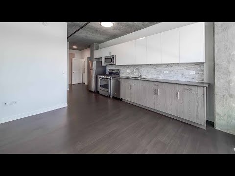 A Fulton River District -09 studio at the full-amenity Reside on Green Street A Fulton River District -09 studio at the full-amenity Reside on Green Street