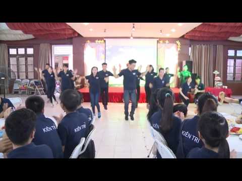 Sinh viên HVTC và ĐH Mỏ Địa Chất - Nhảy Flash mob