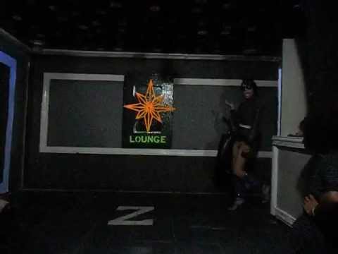 Lawanny Myon Carraroh   Z lounge bar