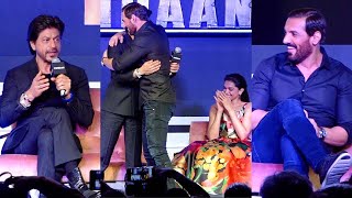 Shah Rukh ने की John Abraham की जमकर तारीफ, दोनों ने लगाया एक दुसरे को गले, दिखा खूबसूरत Moment