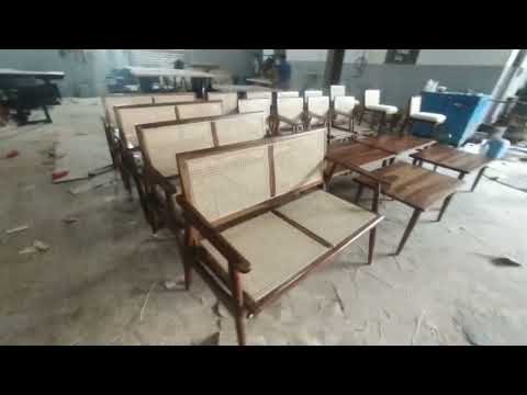 Cross back metal chair, without armrest