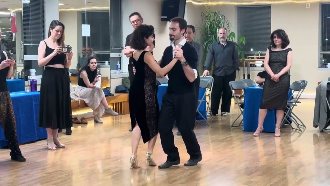 Gianpiero Galdi & Lorena Tarantino. Milonga lesson: Sácale Punta. Washington DC. April 4, 2025