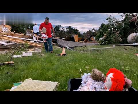 WEATHER Reports of damage deaths come in after tornadoes touch down in Iowa I