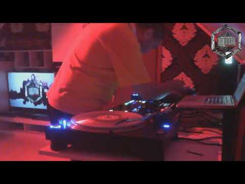 Tech House Septebar 2018 Dj Cvele mix in ENTER THE CODE Studio