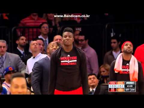 Dwight Howard over Kristaps Porzingis