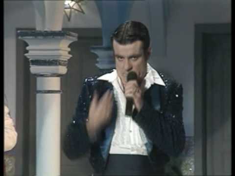 Martes y 13 - Maricón de España