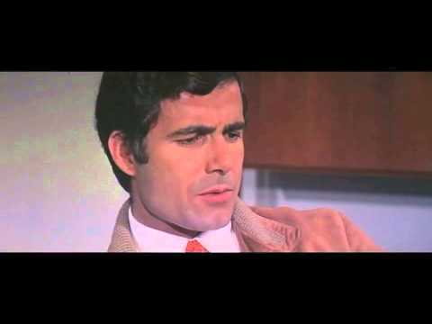 1975 Il prato macchiato di rosso